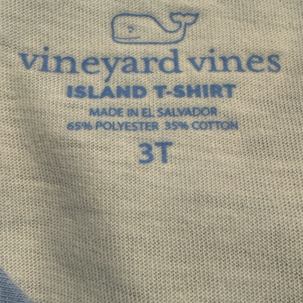 Vineyard Vines - Picture 4 of 4